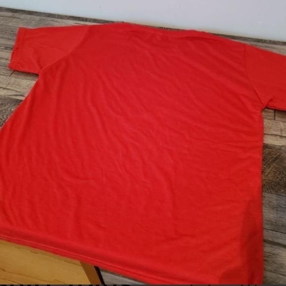 T-Shirt - Picture 5 of 7